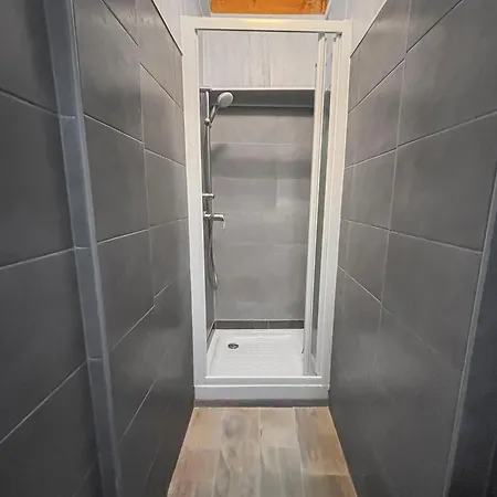 Confort 6 Pers & Wi-fi Rapide * La Courneuve